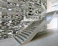 «В хорошем смысле»: украинский певец «обручился» с боевиком ВСУ